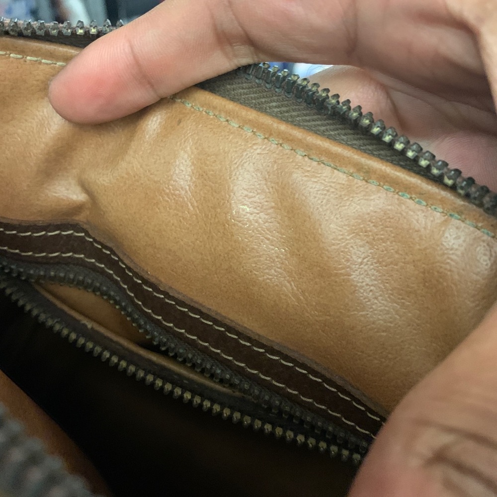 Vintage 70s Gucci Boston Purse - Picture 3 of 7